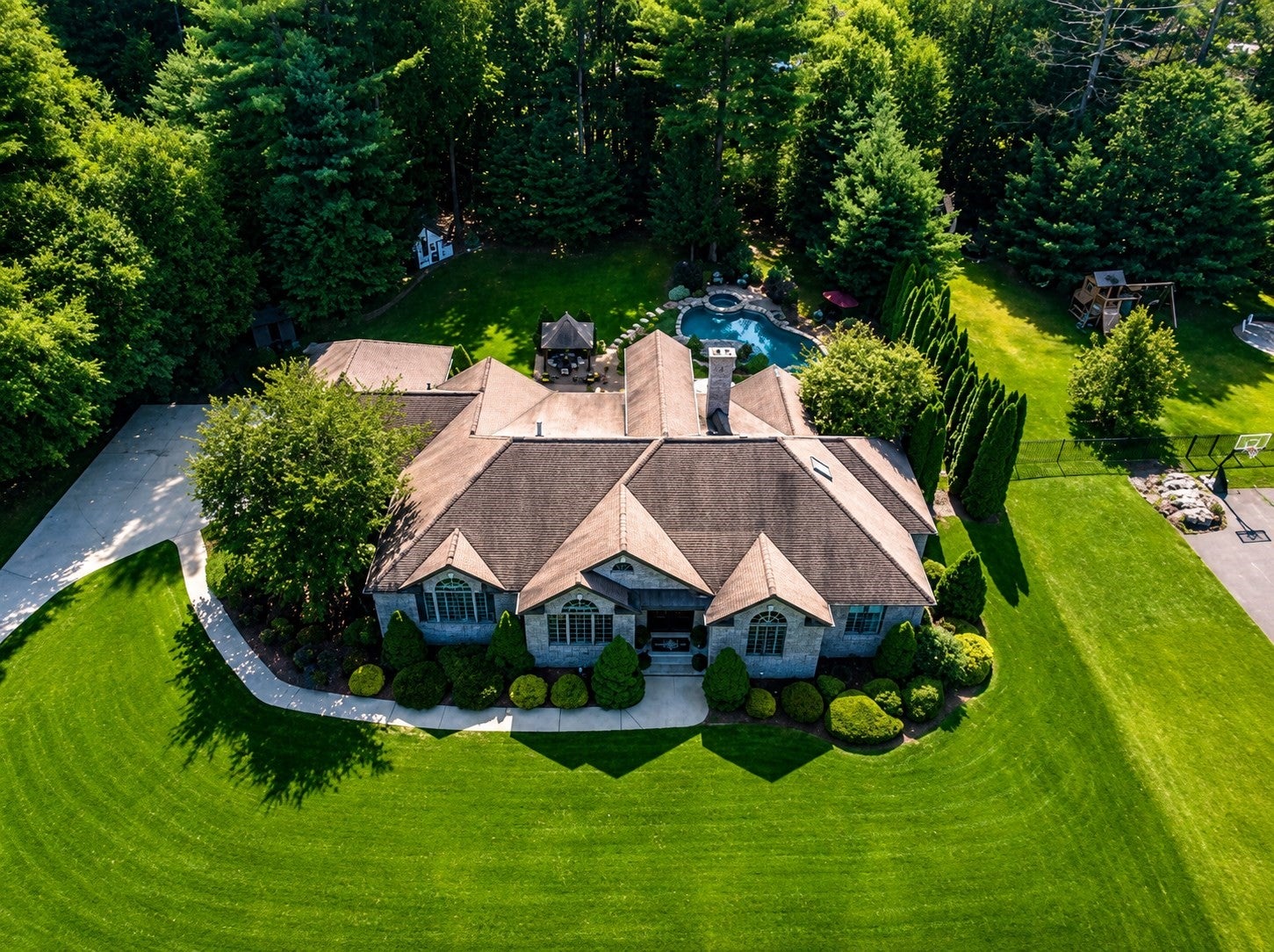 14 Lexington Circle