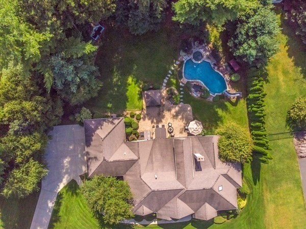 14 Lexington Circle