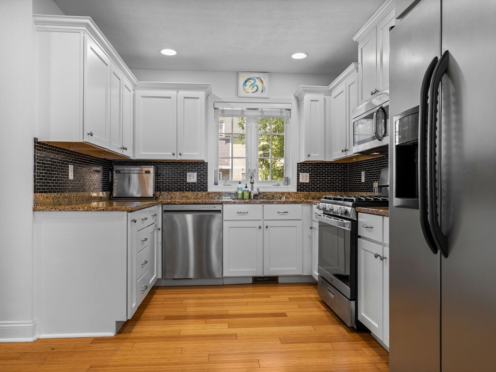 40 Brattle Street 14
