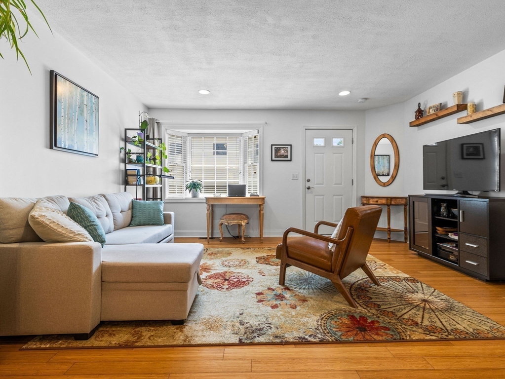 40 Brattle Street 14