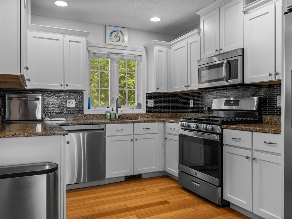 40 Brattle Street 14