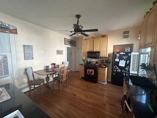 13 Pleasant St
