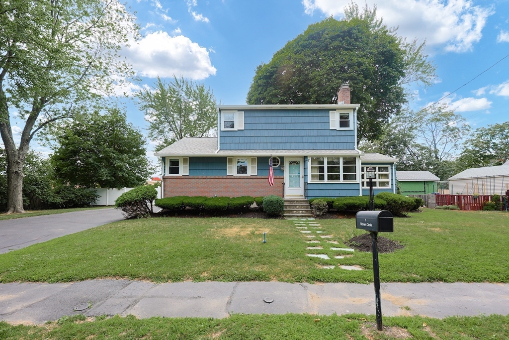 7 Richard Cir