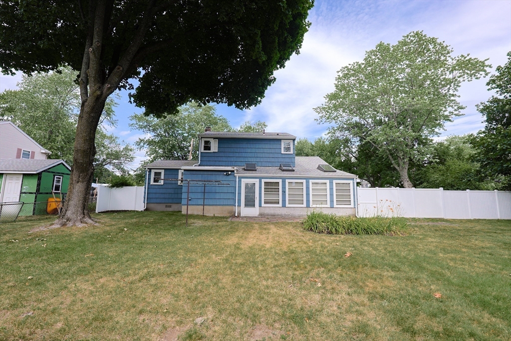 7 Richard Cir