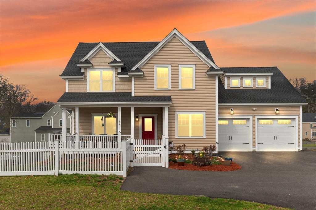4 Curley Cir