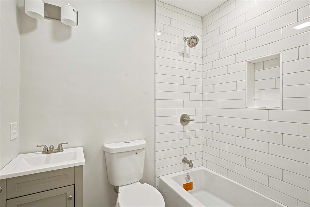 4 Mayhew St #B, Framingham, MA, 4 Mayhew St #B, Framingham, MA Photo #12