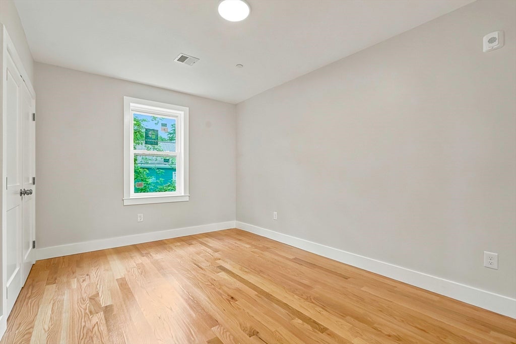 4 Mayhew St #B, Framingham, MA, 4 Mayhew St #B, Framingham, MA Photo #8
