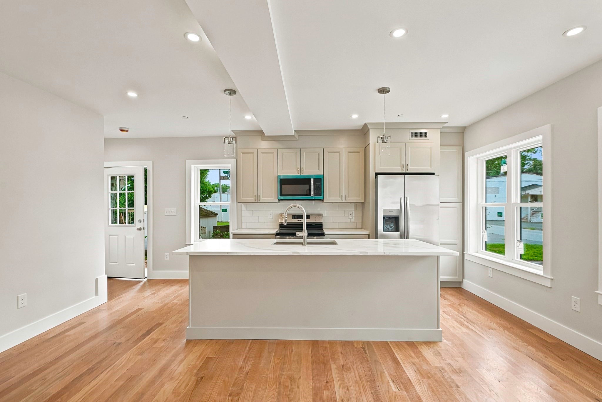 4 Mayhew St #B, Framingham, MA, 4 Mayhew St #B, Framingham, MA Photo #4