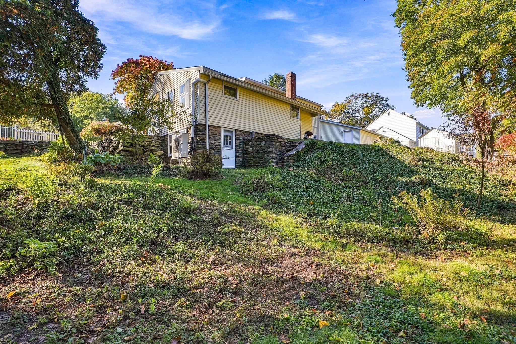 164 Central St, Auburn, MA Photo #10