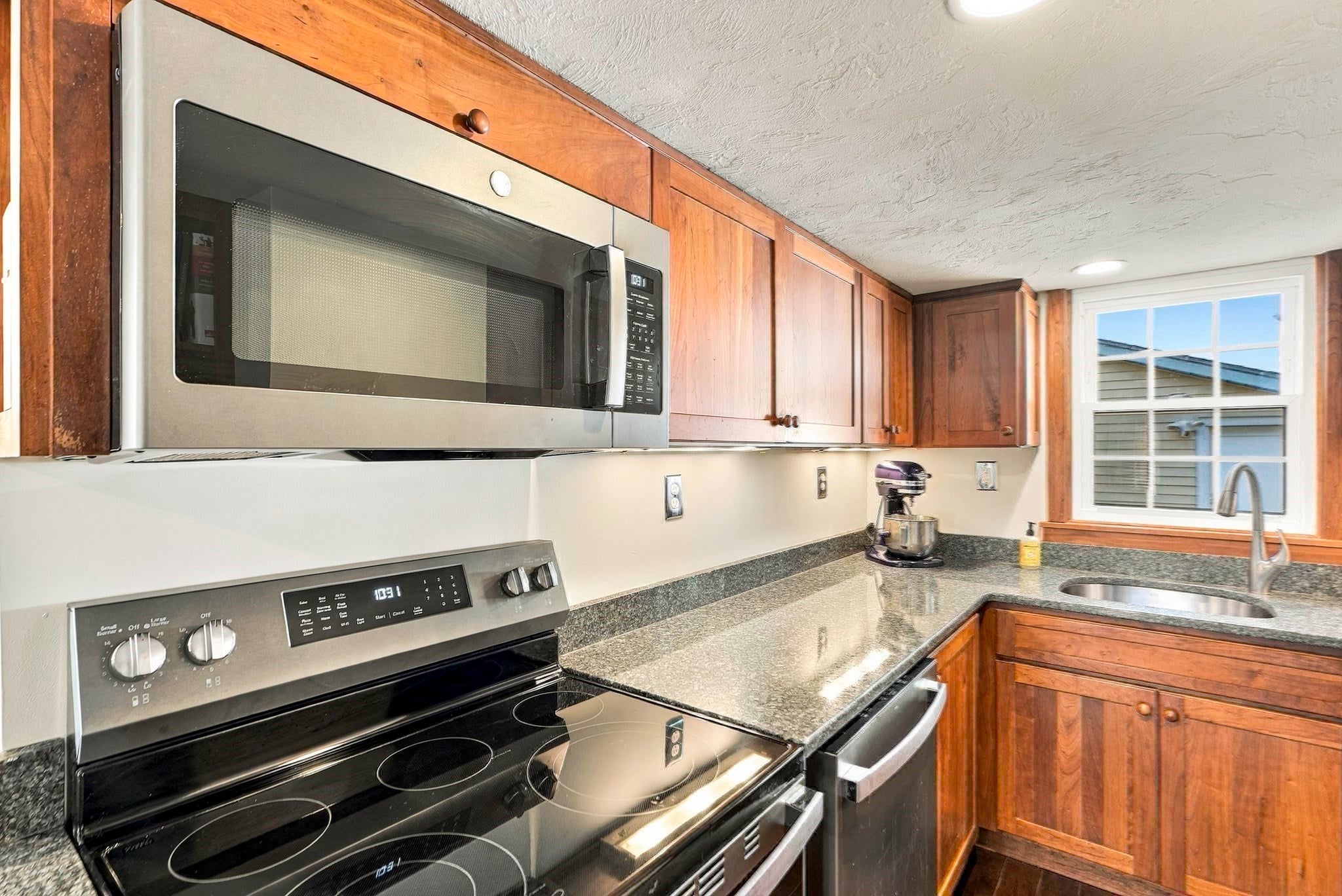 164 Central St, Auburn, MA Photo #25