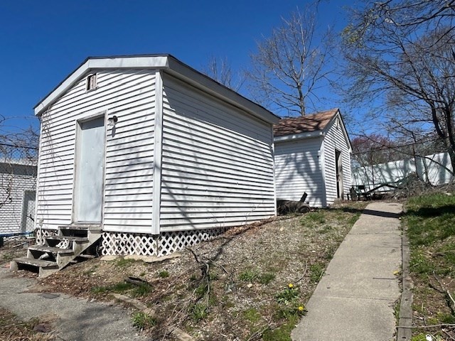 1814 Pleasant Street