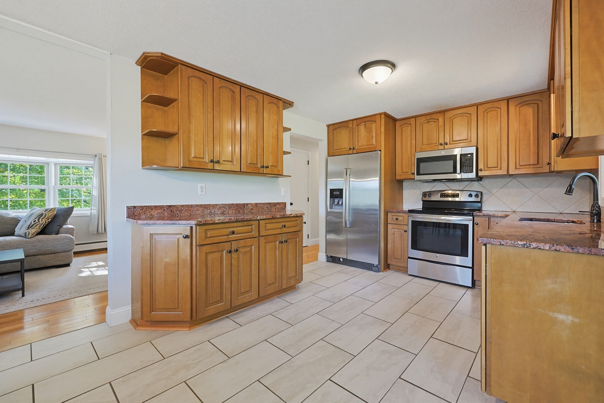 1 Garrison Dr, Plainville, MA, 1 Garrison Dr, Plainville, MA Photo #9