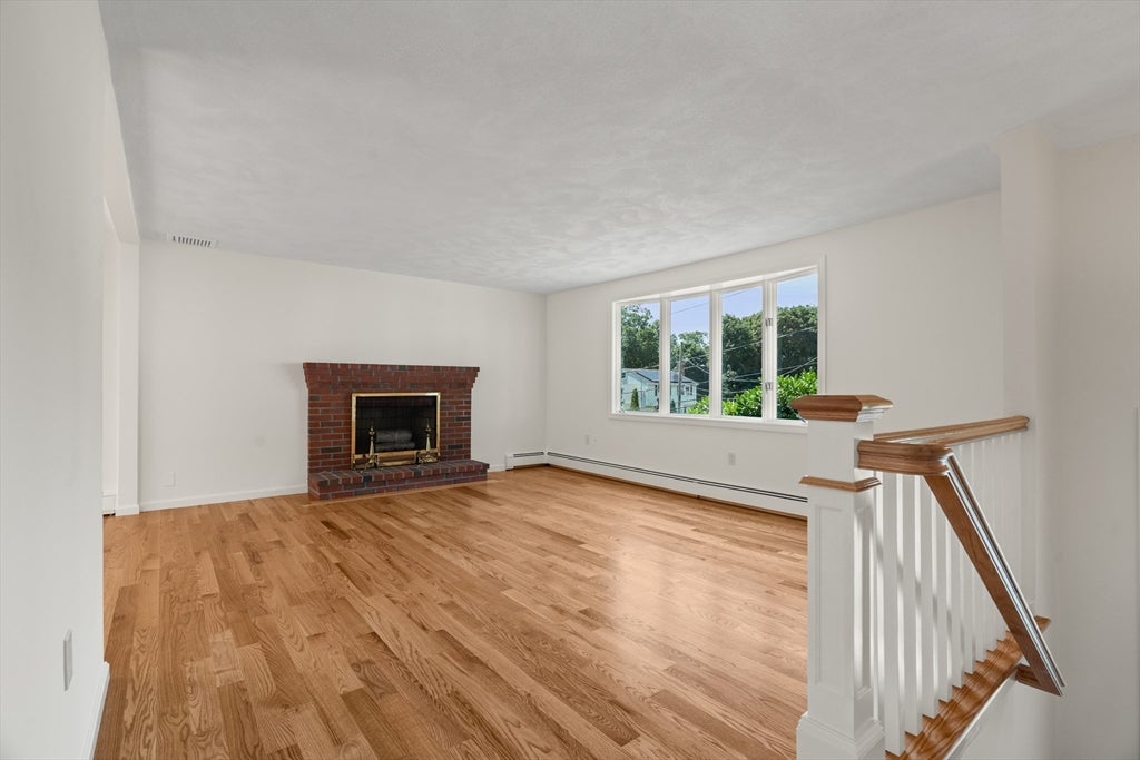 31 Phillips Cir, Waltham, MA, 31 Phillips Cir, Waltham, MA Photo #7