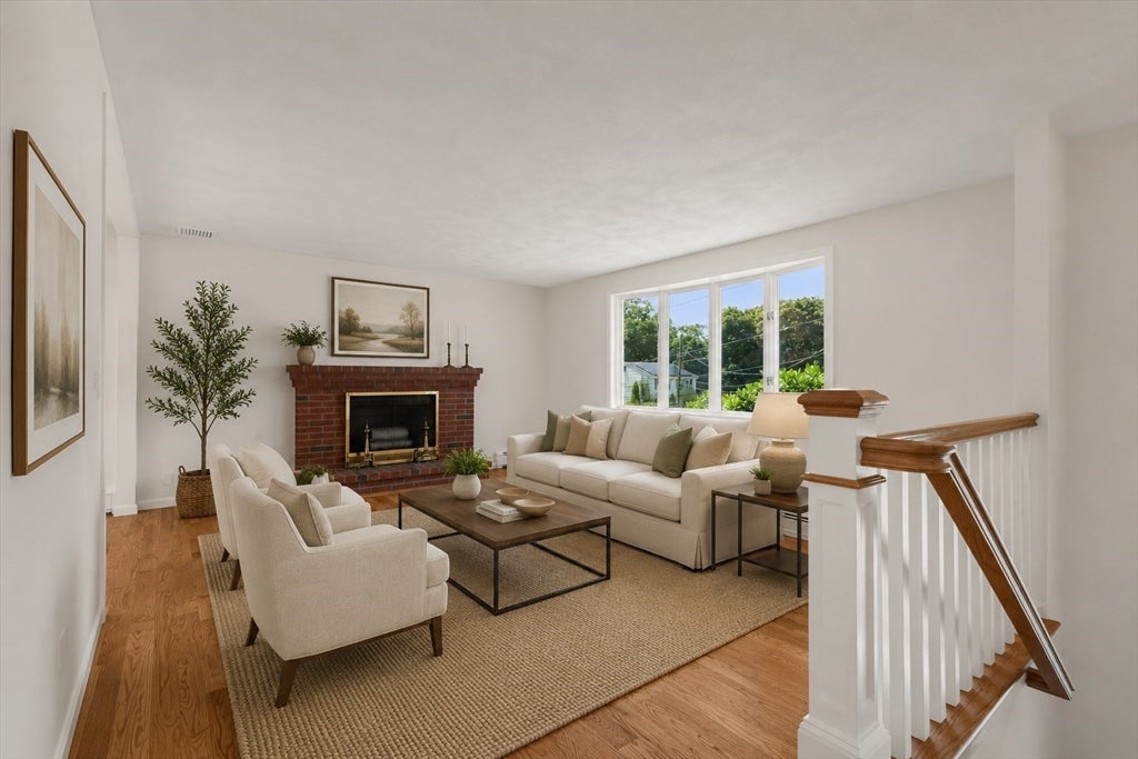 31 Phillips Cir, Waltham, MA, 31 Phillips Cir, Waltham, MA Photo #8