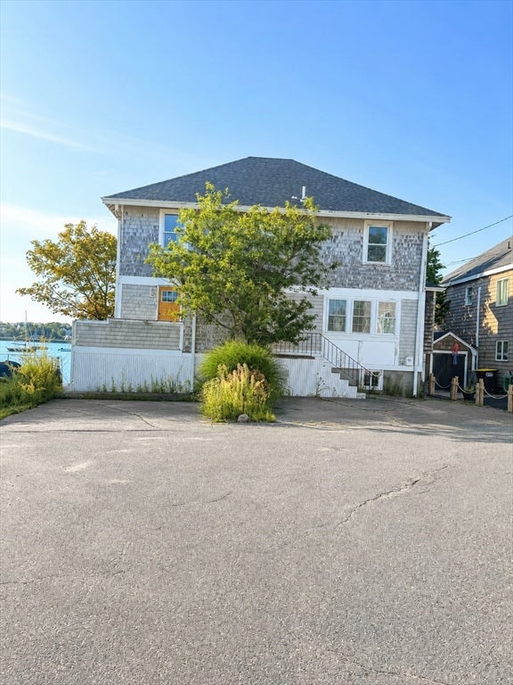 Photo of 31 Hampton Cir, Hull, MA