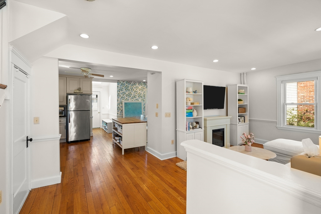 17 Bayard St
