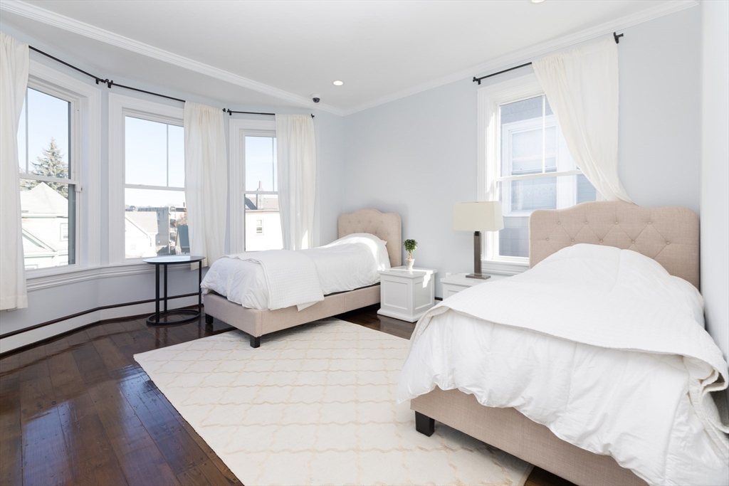 27 Howland St #2, Boston, MA Photo #9