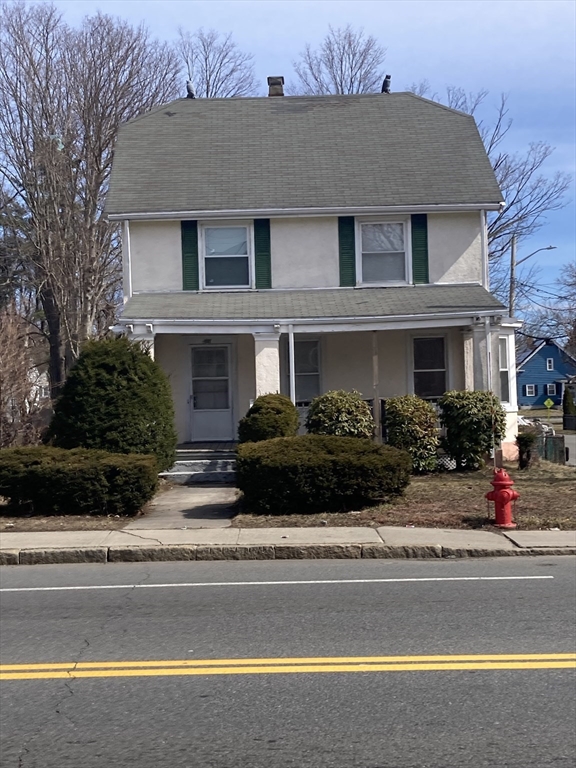Click for 427 N Main St, Randolph, MA slideshow