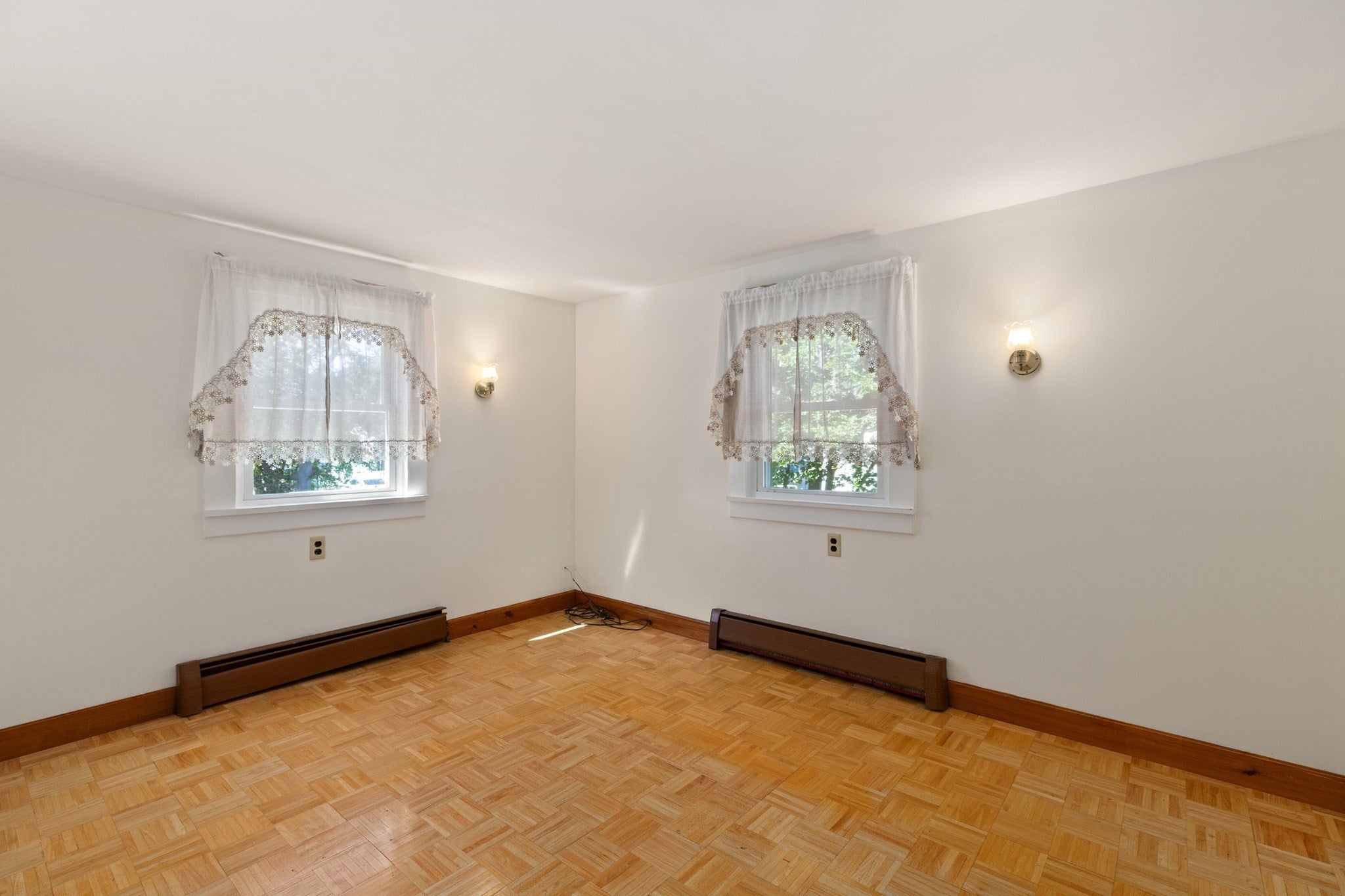 316 Emery St, Dracut, MA, 316 Emery St, Dracut, MA Photo #10