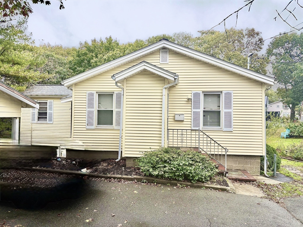 13 Seaview Avenue