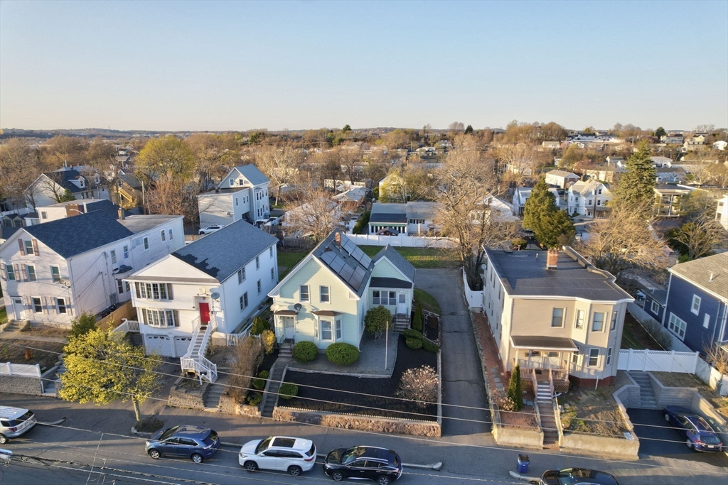 221 Mountain Ave