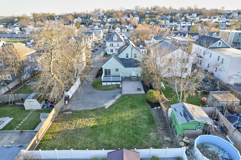 221 Mountain Ave