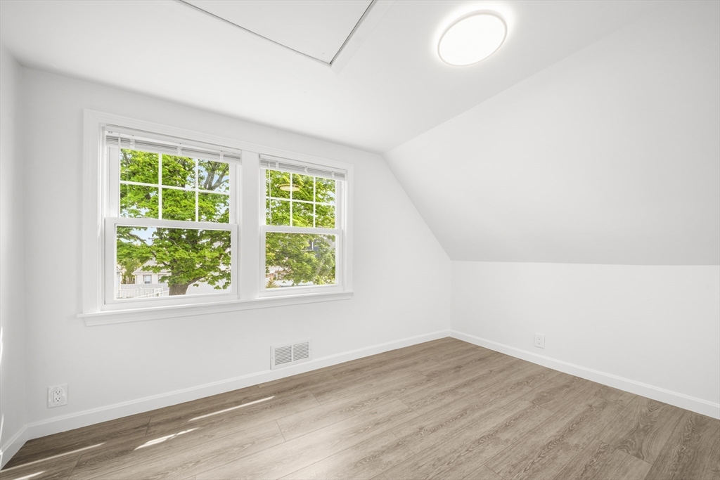 14 Palmer St, Quincy, MA Photo #16
