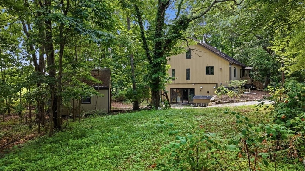 Photo of 1746E Drift Rd, Westport, MA