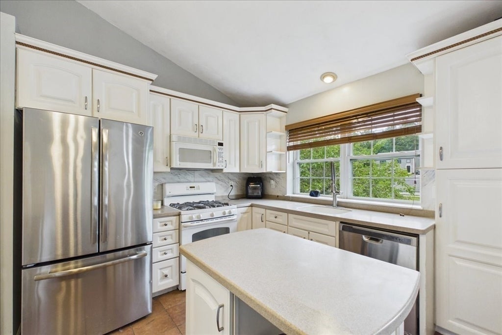 444 Lunns Way, Plymouth, MA, 444 Lunns Way, Plymouth, MA Photo #8