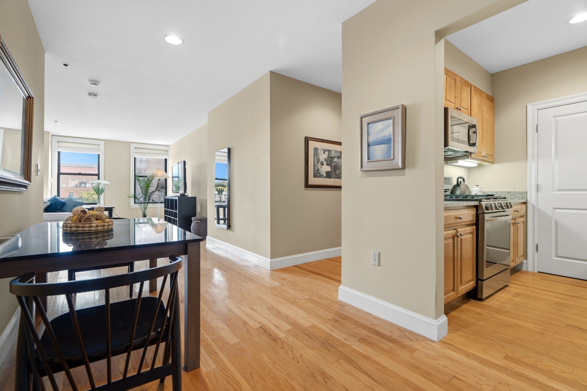 1723 Washington St 410