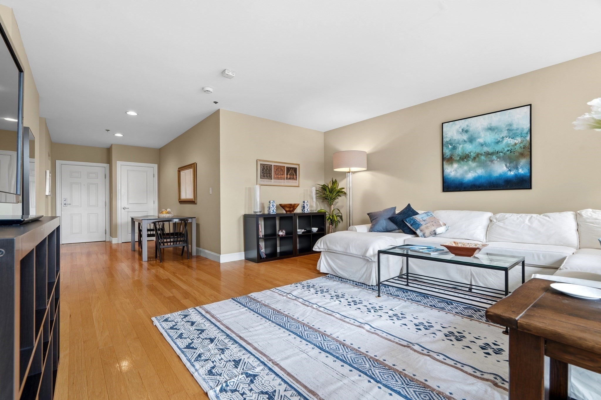 1723 Washington St 410