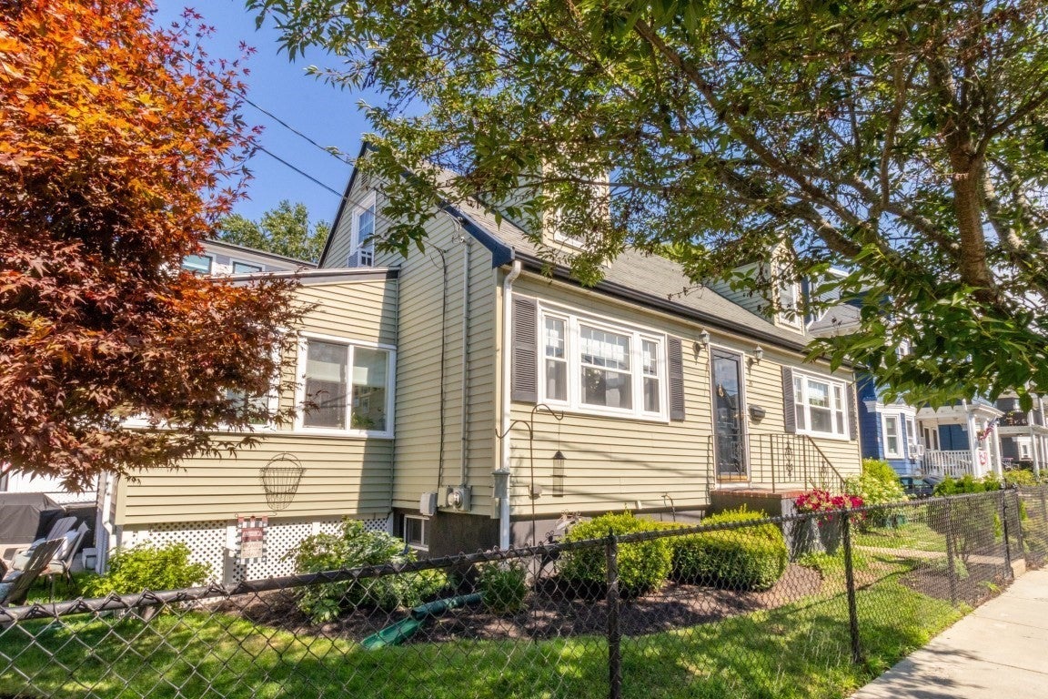 35 Rosaria St