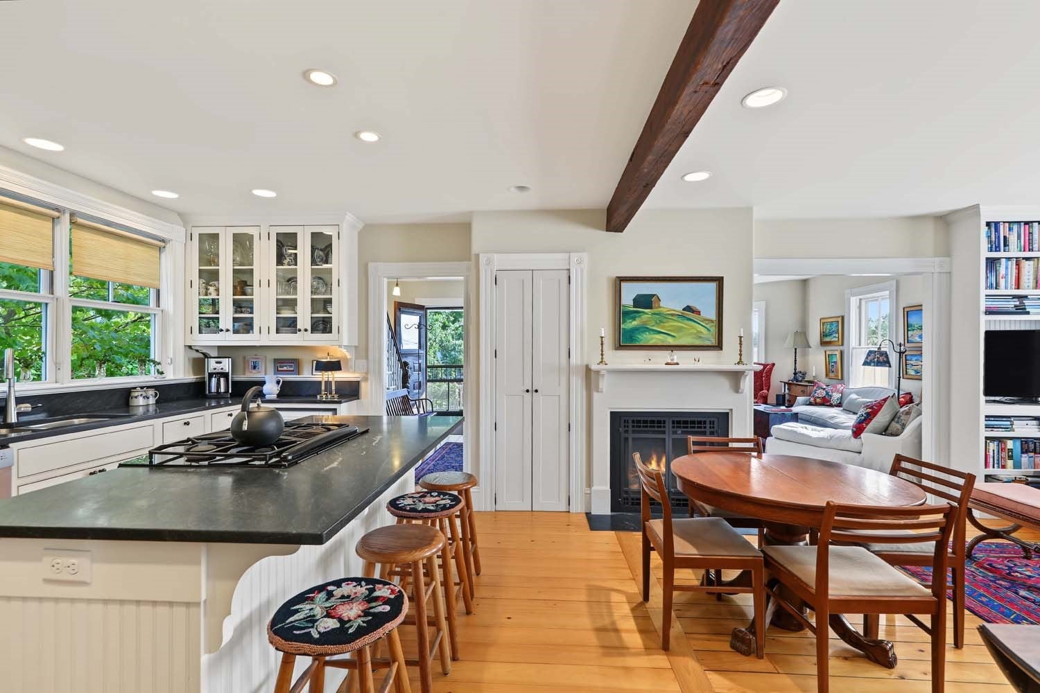 56 Lawton Ave, Tiverton, RI, 56 Lawton Ave, Tiverton, RI Photo #10