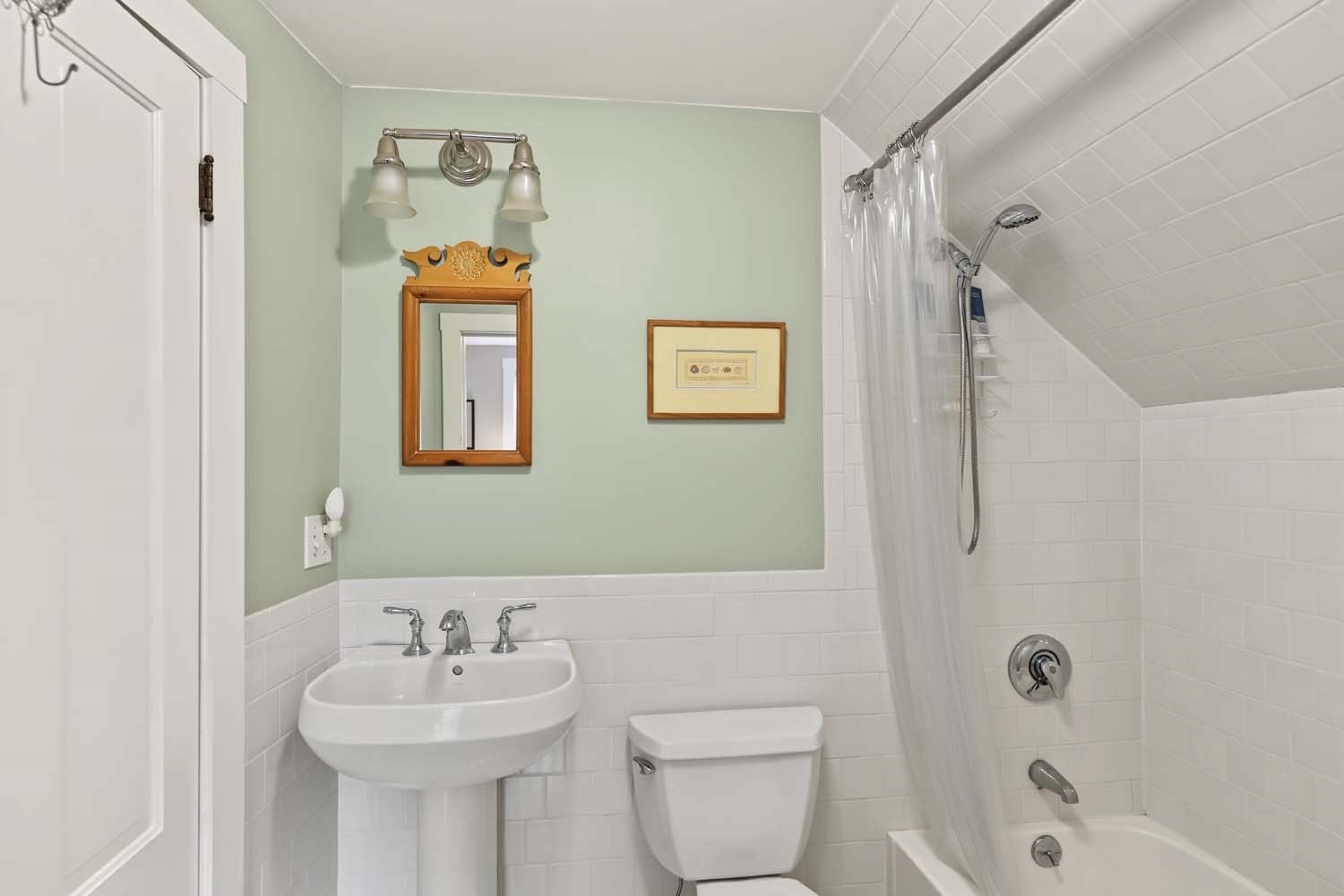 56 Lawton Ave, Tiverton, RI, 56 Lawton Ave, Tiverton, RI Photo #26