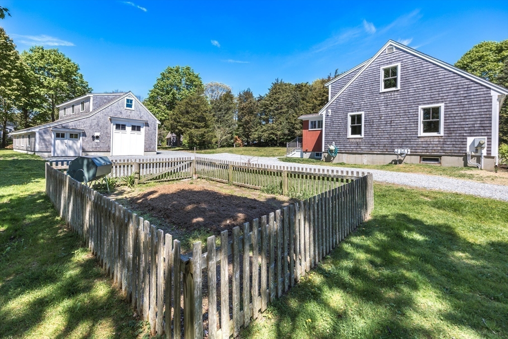 108 Old Main Rd