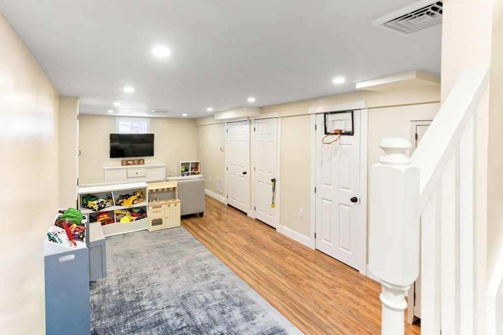 67 Billings St, Boston, MA, 67 Billings St, Boston, MA Photo #22
