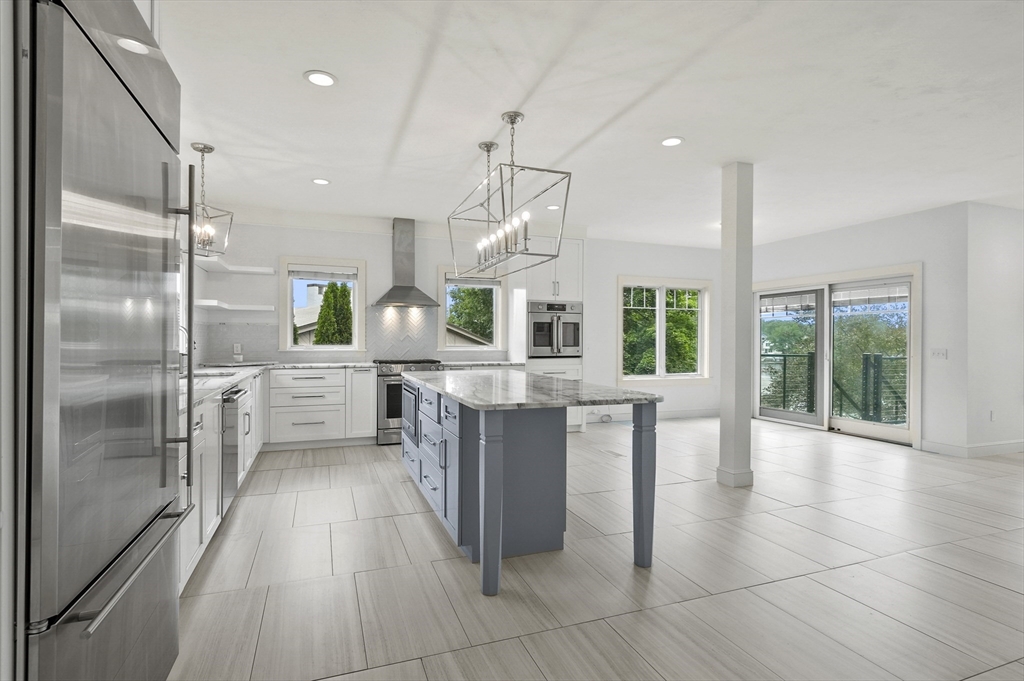 14 Bay Edge Lane