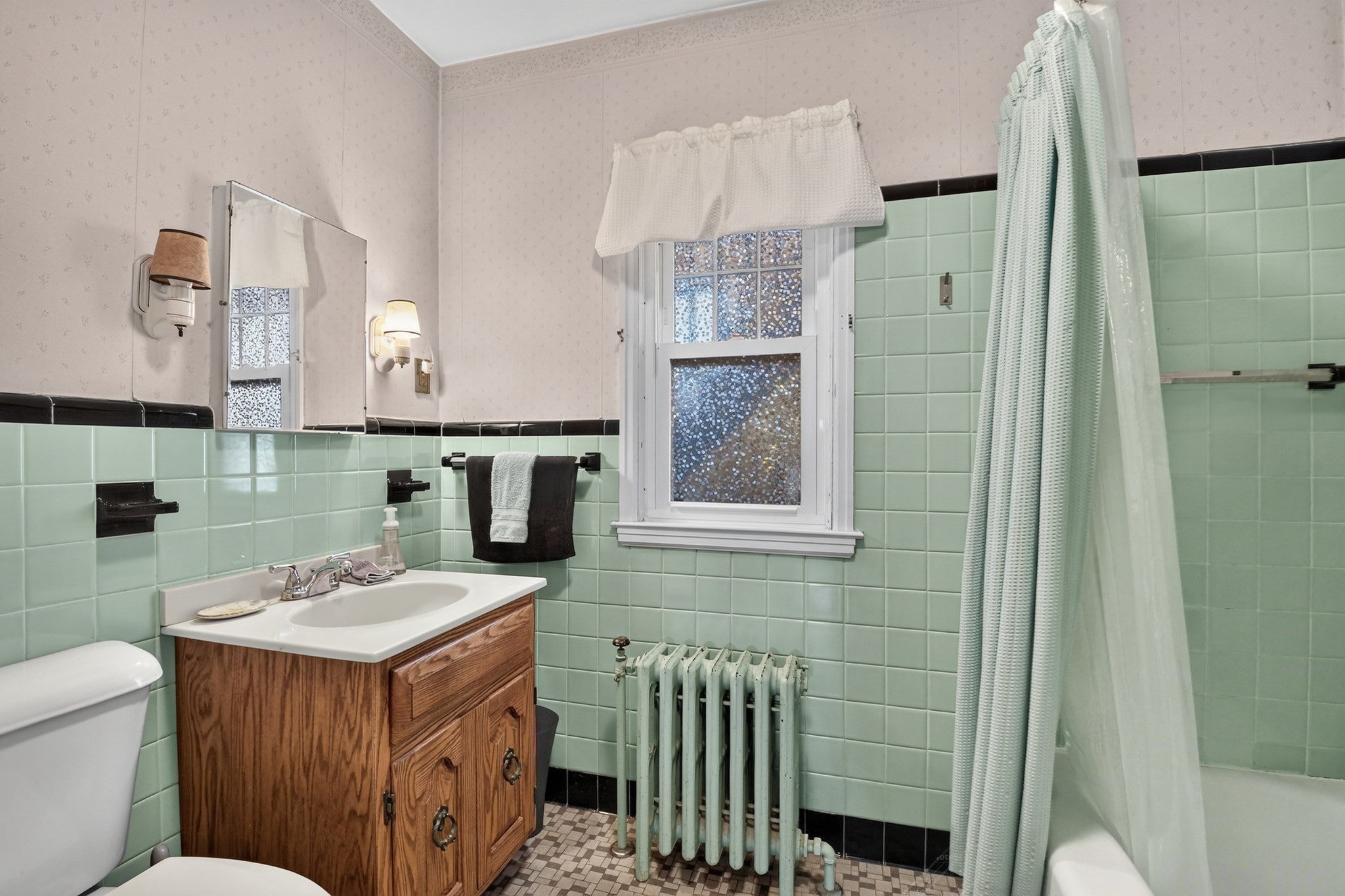 208 Woodland St, Fitchburg, MA, 208 Woodland St, Fitchburg, MA Photo #20