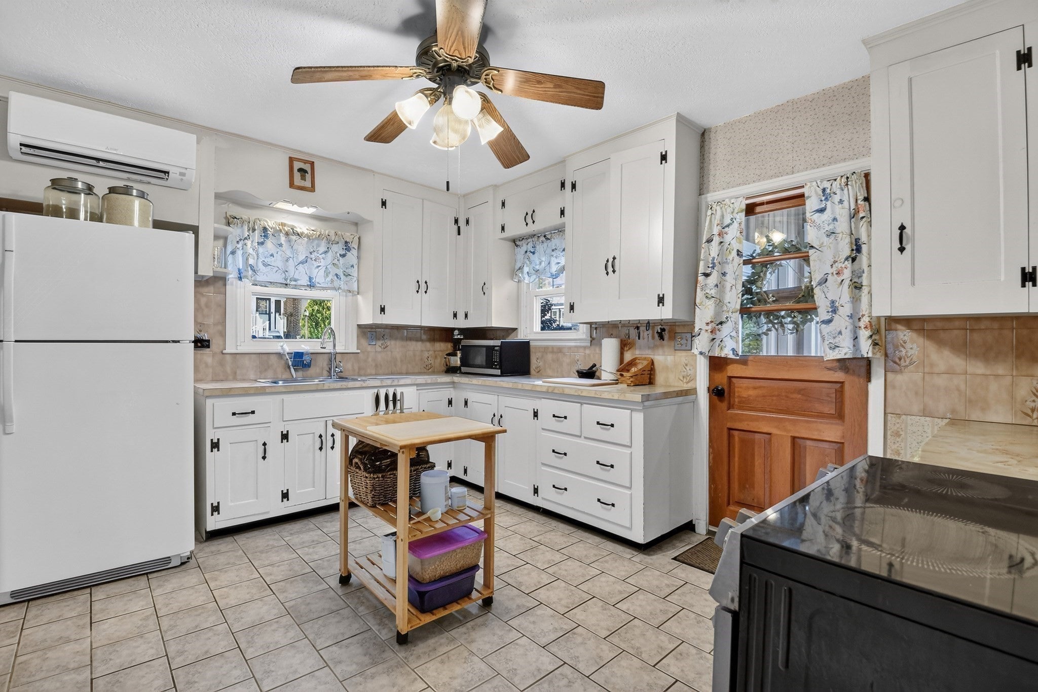 208 Woodland St, Fitchburg, MA, 208 Woodland St, Fitchburg, MA Photo #14