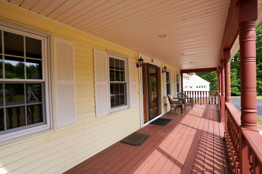 18 Brookside Dr