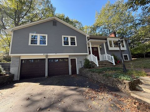 25 Berkshire Dr Winchester MA 01890