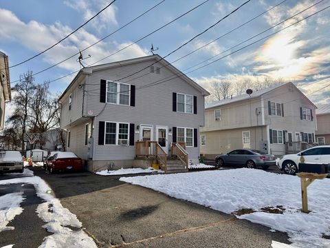 63-65 Pinevale St Springfield MA 01151