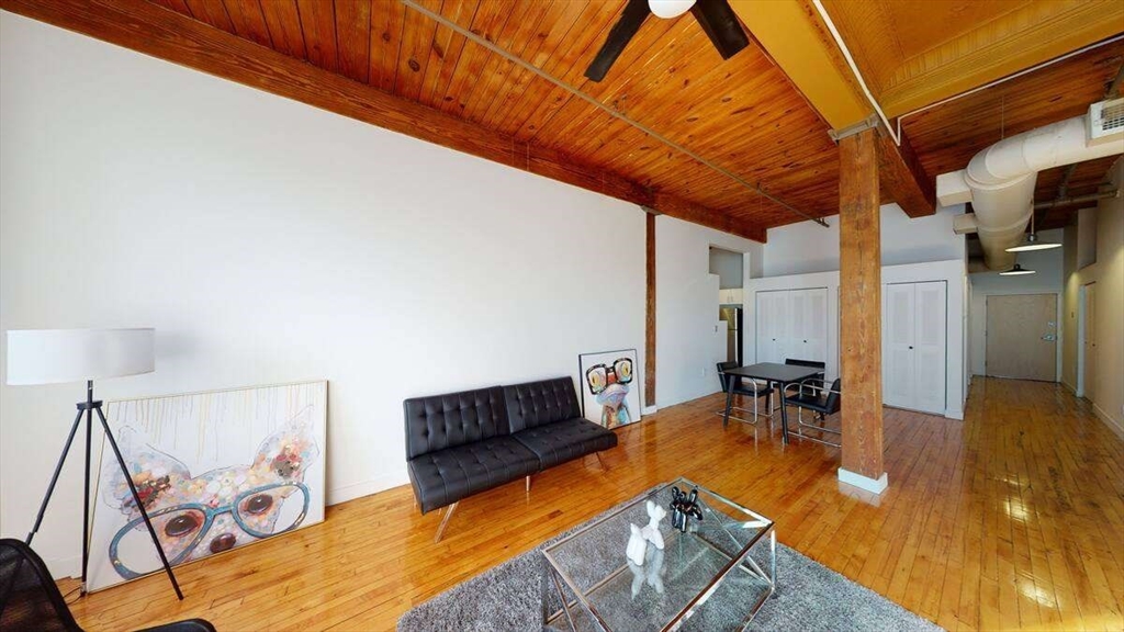 158 Chestnut Street 2G