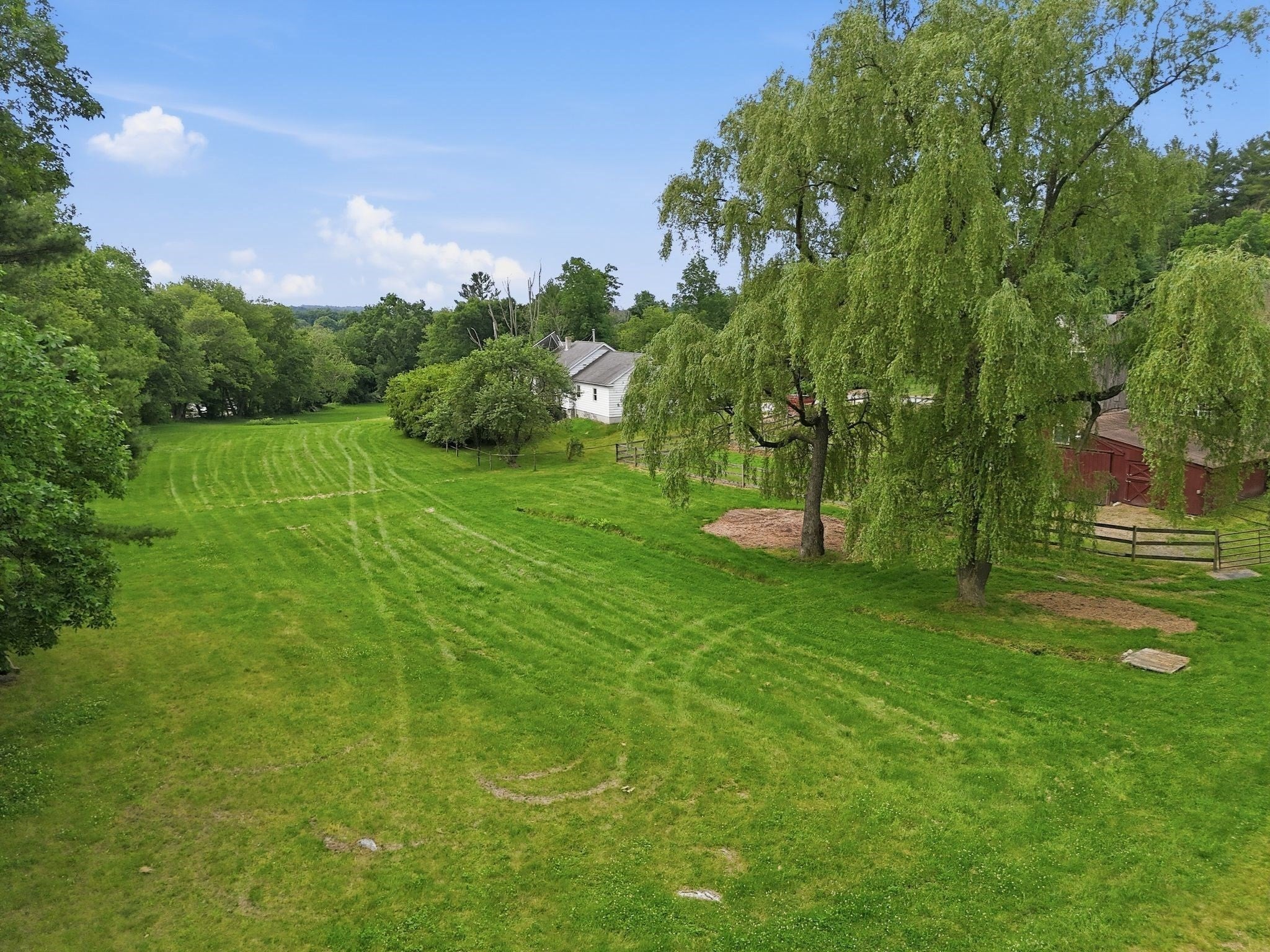 11 James Rd