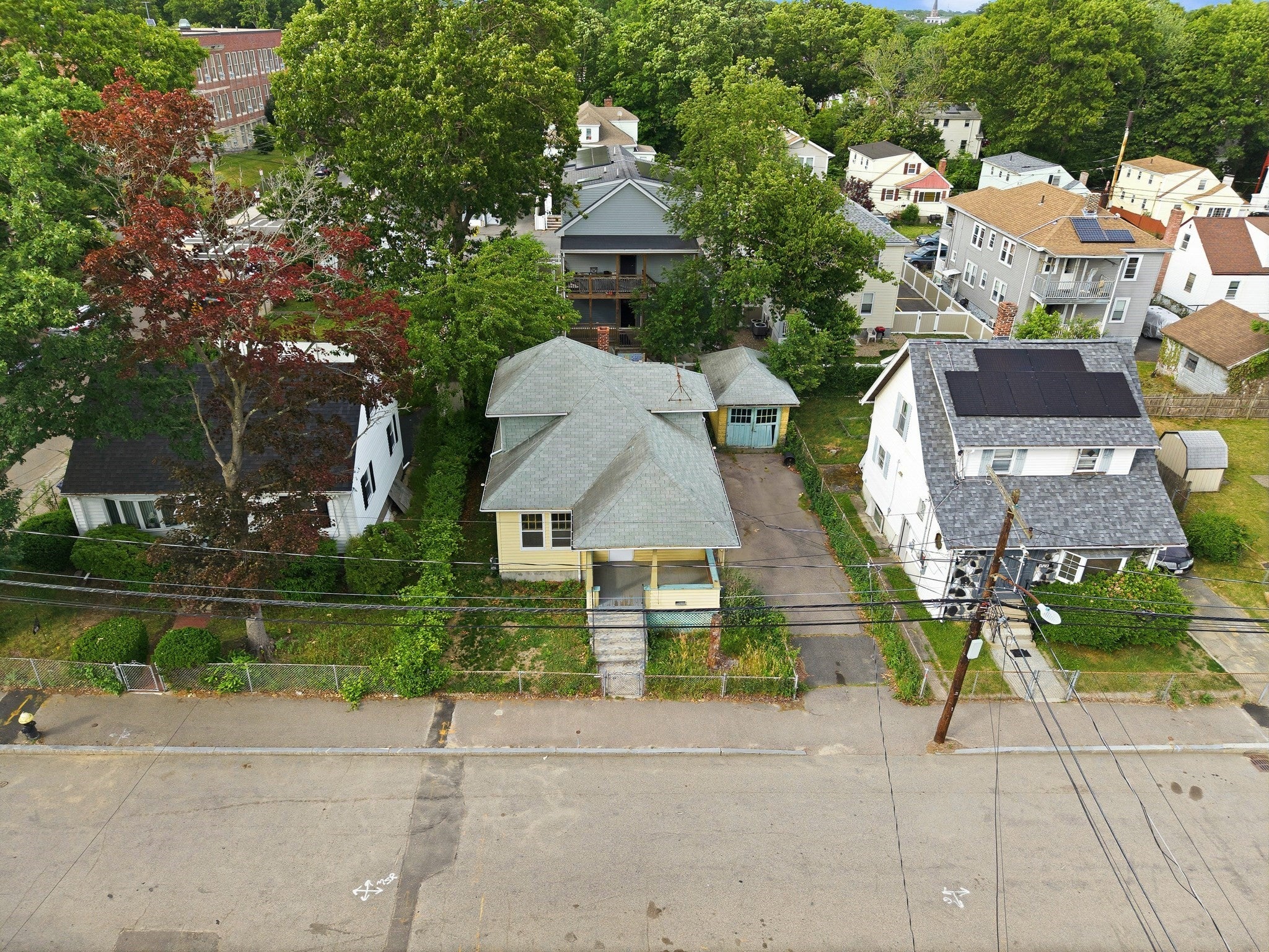100 Taunton AVE