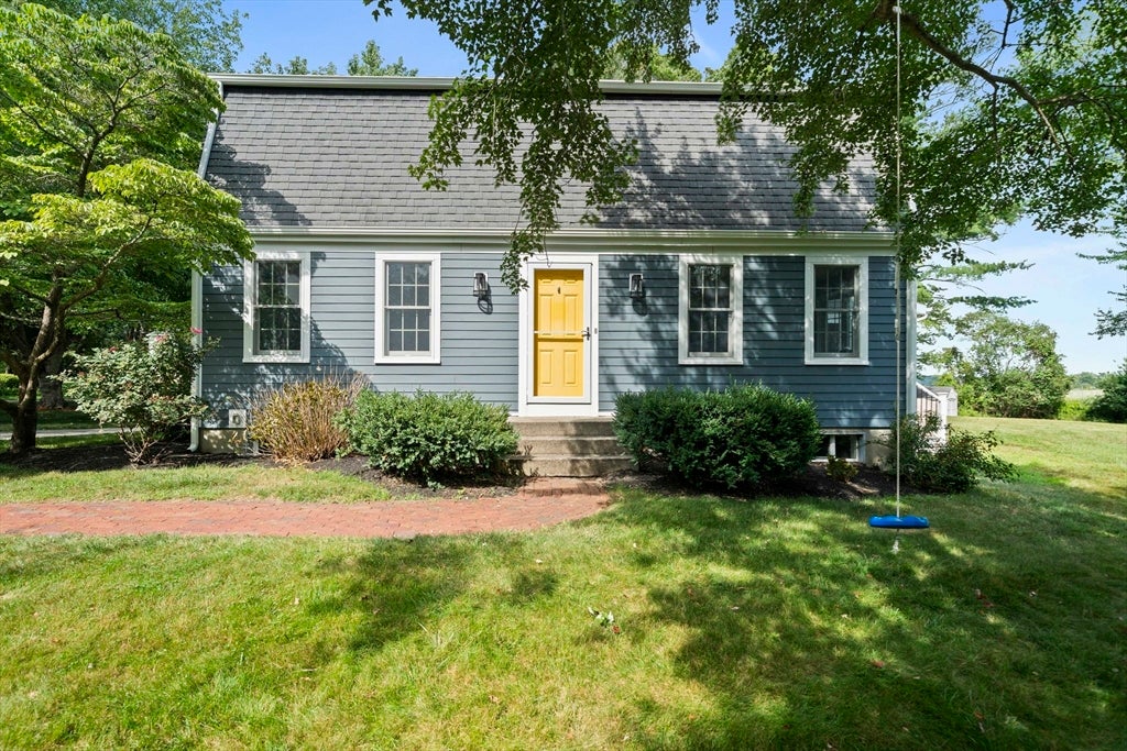 Photo of 43 Salt Meadow Way, Marshfield, MA