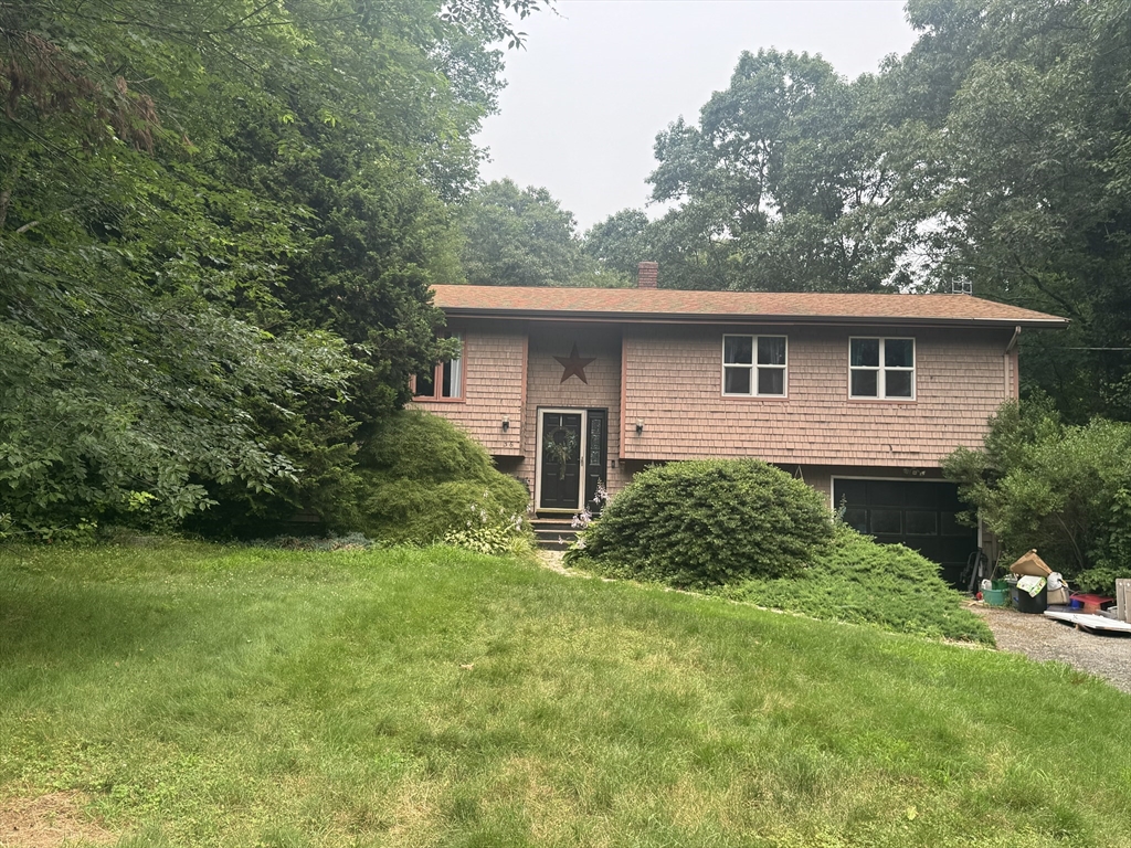 36 Mary Lou Avenue