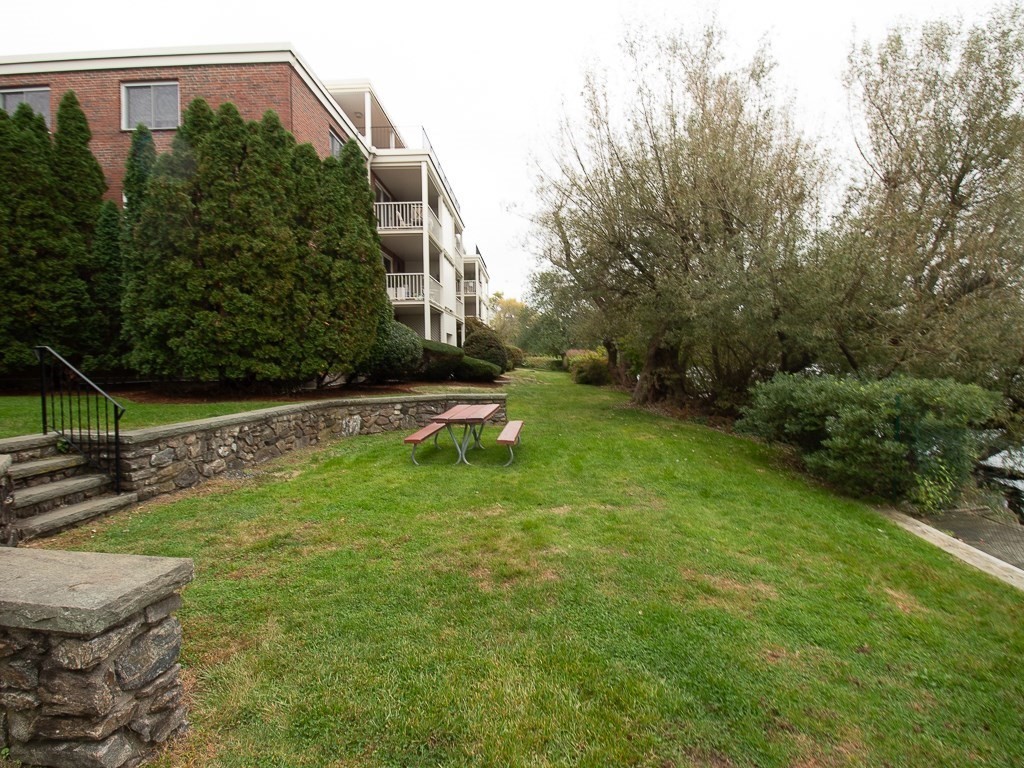 22 Hamilton Rd 206