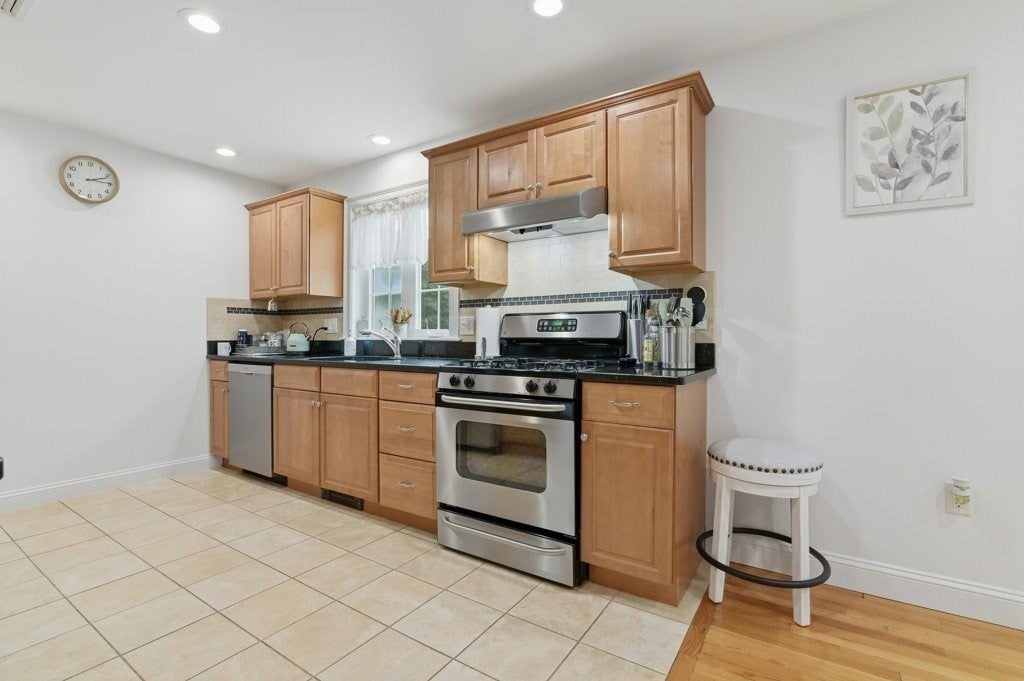 145 Suomi Rd #A2, Quincy, MA, 145 Suomi Rd #A2, Quincy, MA Photo #7