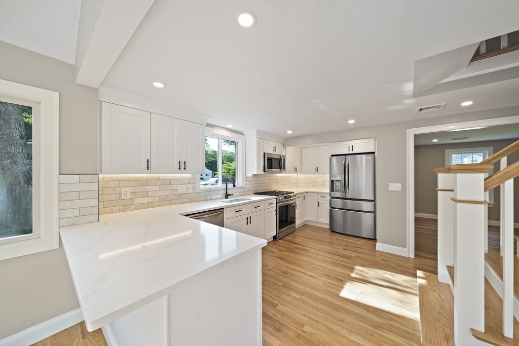 115 Great Republic Ave